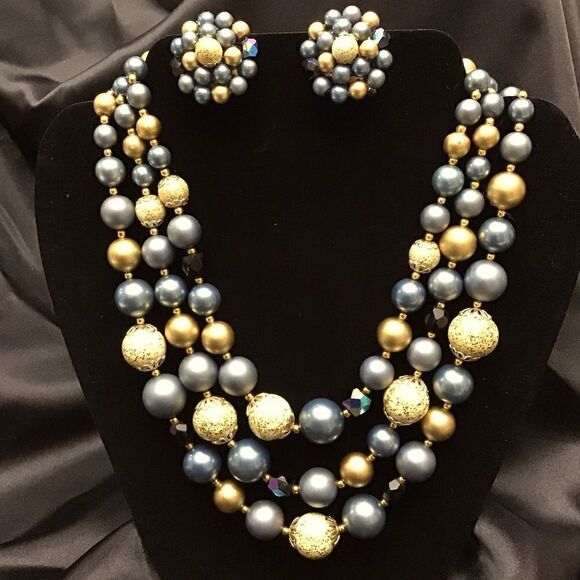VINTAGE 60’s Blue & Gold Triple Strand Necklace and Clip On Earrings - Picture 3 of 8